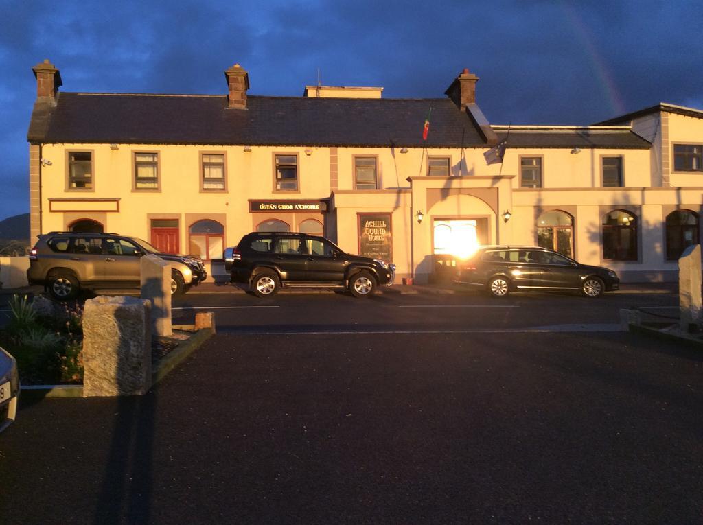 Achill Sound Hotel - Ostan Ghob A'Choire Exterior photo