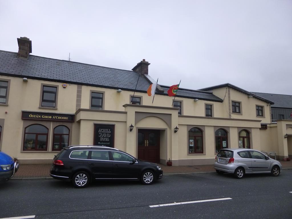 Achill Sound Hotel - Ostan Ghob A'Choire Exterior photo